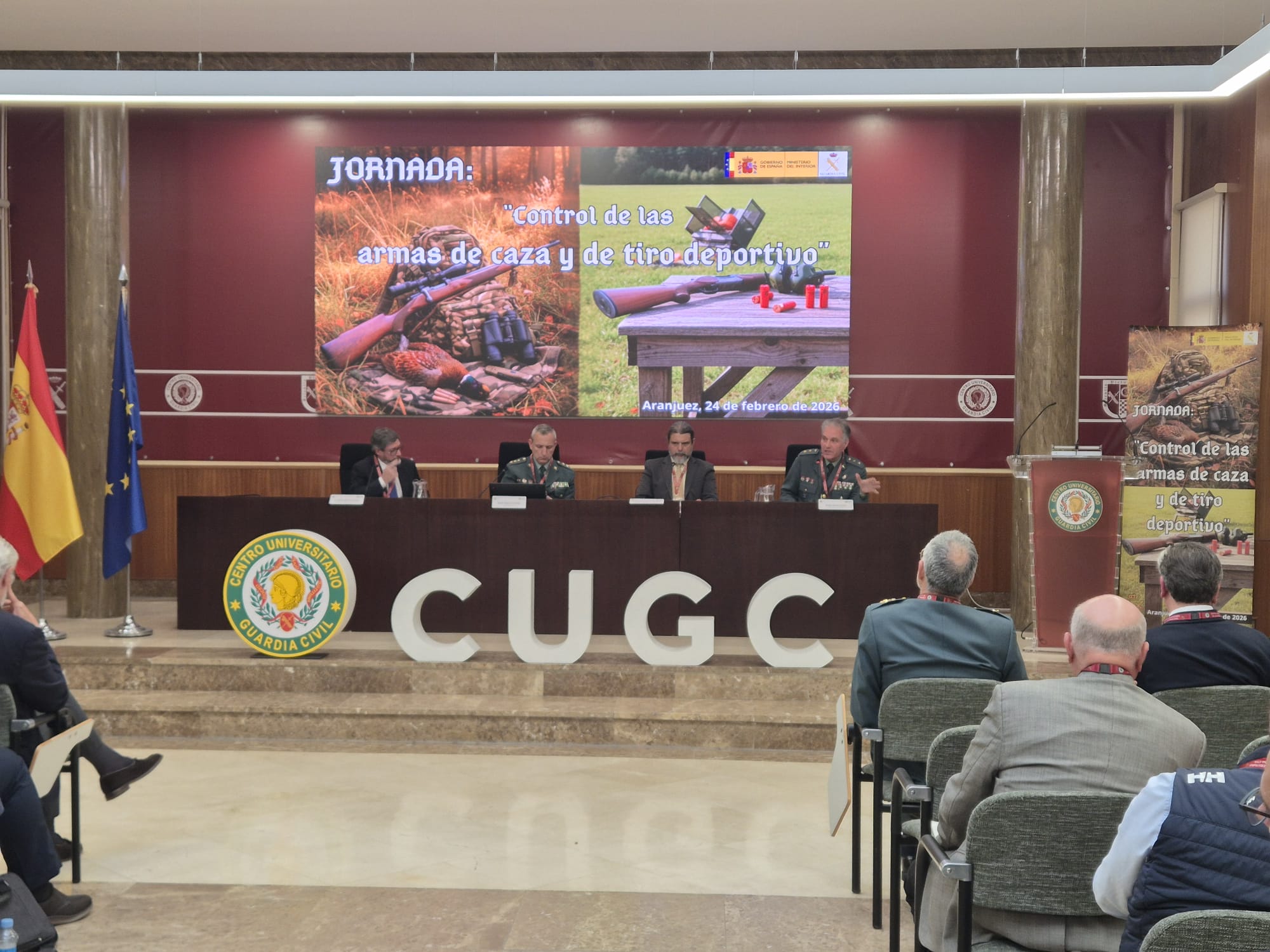 El ICAE atiende la solicitud de las Federaciones de caza y confirma la legalidad del uso de pinganillos en monter&iacute;as, batidas y ganchos